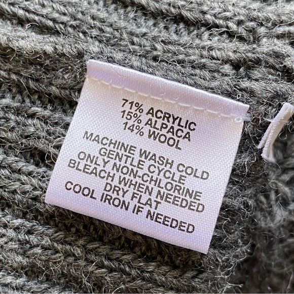 Ann Taylor LOFT Sweater - Picture 8 of 10